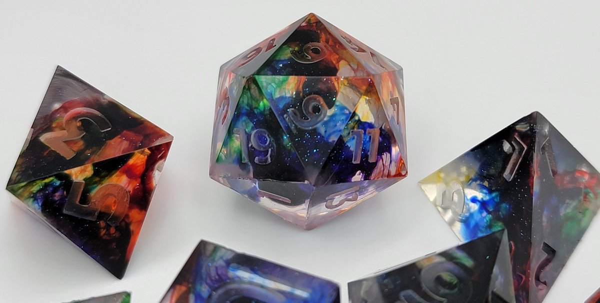 fancywings_'s tweet photo. Today's pull, fresh out of the pot: Rainbow Nebula

#dice #DnD #handmadedice https://t.co/HSMAz1Gtds
