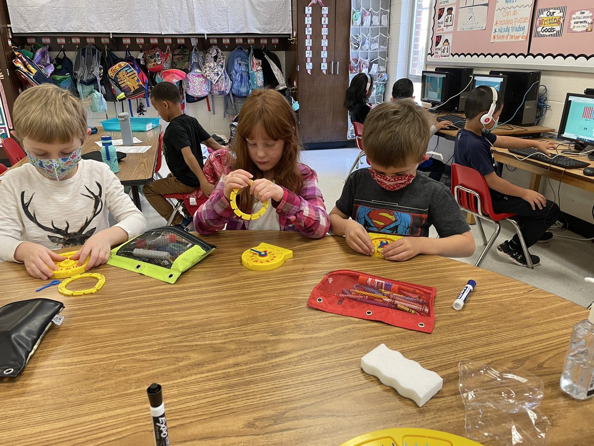 mswoodcoxhfe's tweet photo. We are loving our new clock manipulatives from @hand2mind! These have been such a valuable tool to help students understand clocks and telling time. @DolvinES https://t.co/8wE54wjDOb