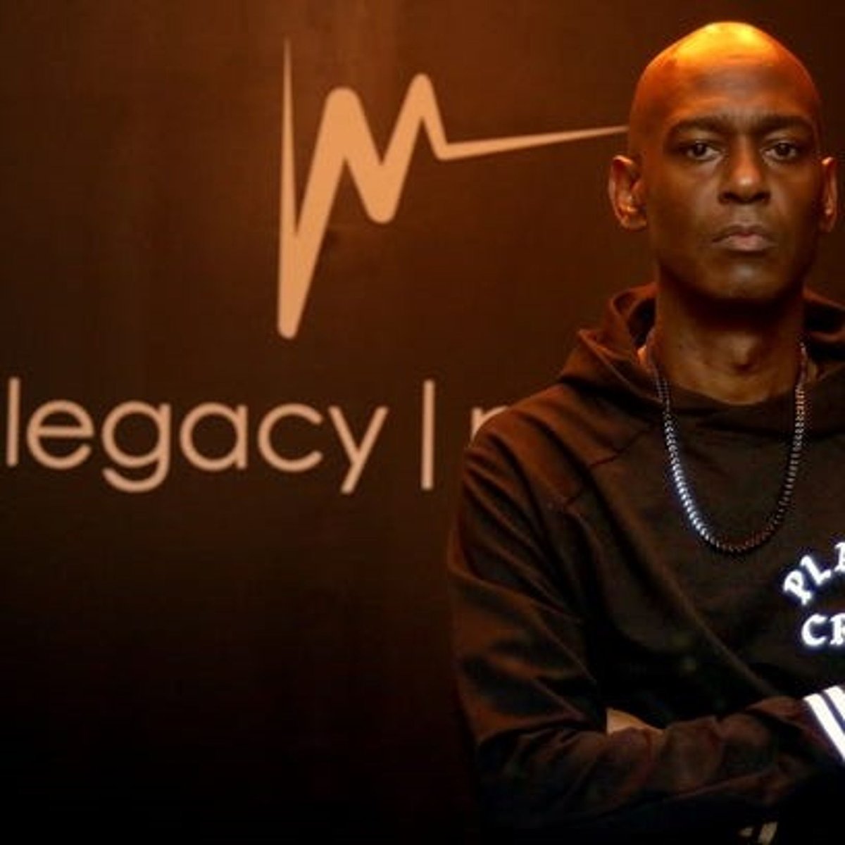 djdizzideelive's tweet photo. Legacy Music studio opens in Eastridge Mall
A Must Read Article!
https://t.co/CQ34v9DFeB
#djs #hiphop #music #producer #radio #wrdr #RAW704 #legacymusic #rap #listen #live #digitalradiotracker https://t.co/pDXvJkyal0