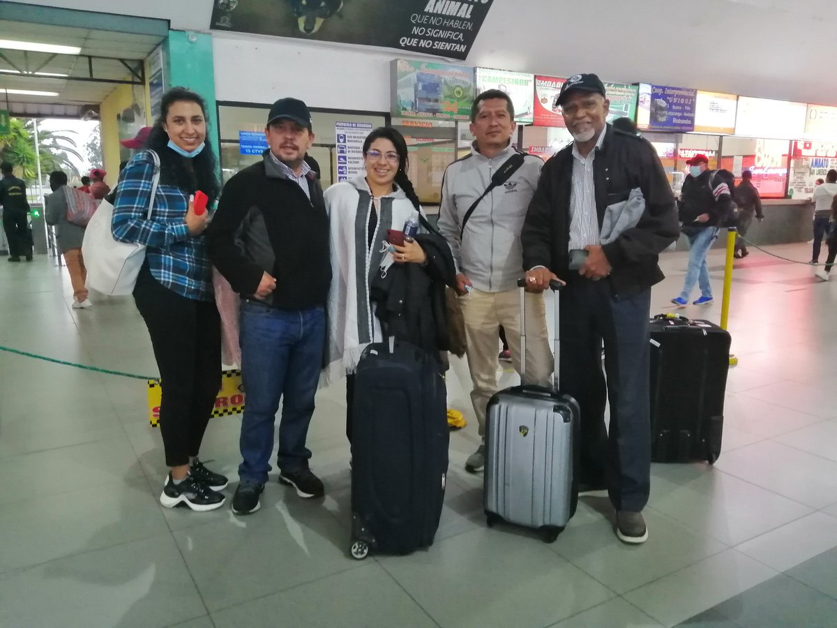 comcultur's tweet photo. De Ibarra para Ambato a seguir el Trabajo Social con Dr. @ArnoldDoobay @mairaal39929195 @beessocialespan @MarcoHidrol @Ehidalgo1 @Oswaldo22788665 @BeesSocialTVcom @RosalesChamorr1 @MrVictorNFT @Humbert44485635 @adrianapaspuel7 @EdgarPaspuel @AdamussGs @BeesSocialTVcom https://t.co/HFOjj84euB