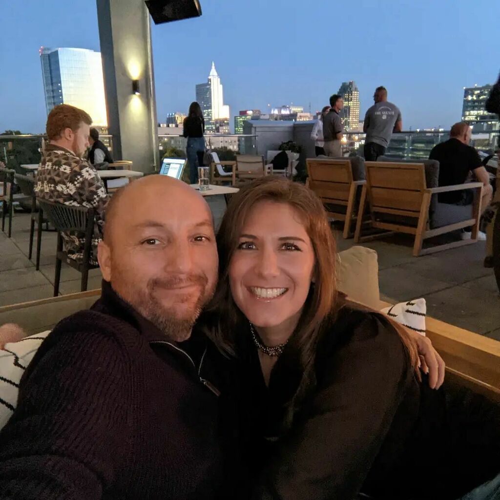 Paulocycling's tweet photo. Spending the afternoon with the most beautiful woman in the world!! I am a lucky guy!! 💕 https://t.co/986TVGbxsm