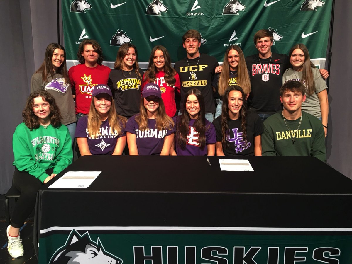 kylesokeland's tweet photo. North High School signing day, Part I

Matthew Bunnell - Danville Area ⚾️
Cameron Decker - UCF ⚾️
Cooper Chinn - Bradley ⚾️
Cooper Blythe - UMSL ⚾️
Kaylee Woosley - UE ⚽️
Macy Happe - DePauw ⚽️
Kendall Potts - Franklin 🥎 https://t.co/mVNXs8a14U