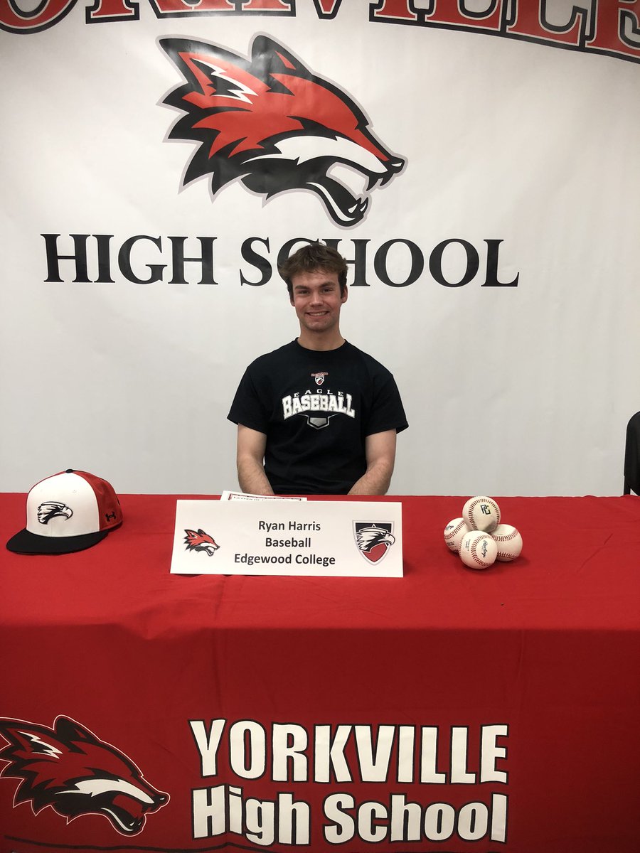 YHSAthletics115's tweet photo. Congratulations to Ryan Harris on committing to play baseball and continue his education at Edgewood College! #FoxPride @FoxesBaseball https://t.co/DQw3WVmbfz