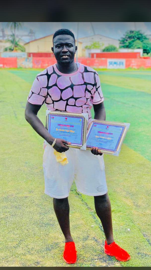 mbye_tijan's tweet photo. I am Born to be a Winner 🏆 JNR MM https://t.co/C3yfI5SAq0