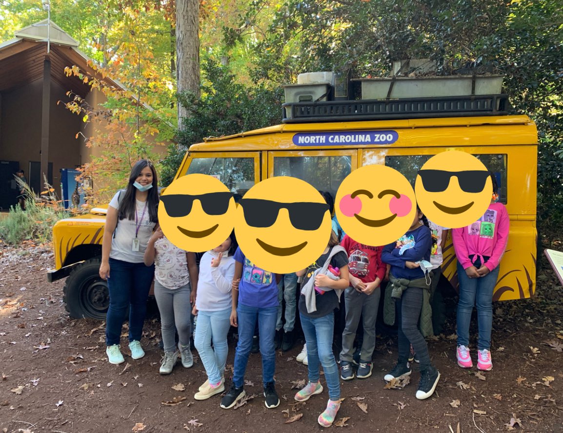 JackelineCaes's tweet photo. Zoo Trip today with my 2nd graders wiiiiii ♥️♥️♥️♥️♥️@rockyriverelem @ParticipateLrng @MicheleMacumber https://t.co/QewFHm12nZ