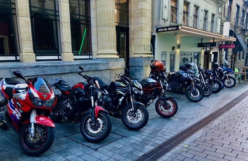 katzemccarthy's tweet photo. #memories #throwbackthursday #bikerfam #sumthindumplin #bikerchick #katzemccarthy #katmccarthy #katsmotorcyclediaries #bikerlife #cbr600rr #honda #hondacbr600rr #becausemotorcycle #bikerchick https://t.co/whsIJN5dw9