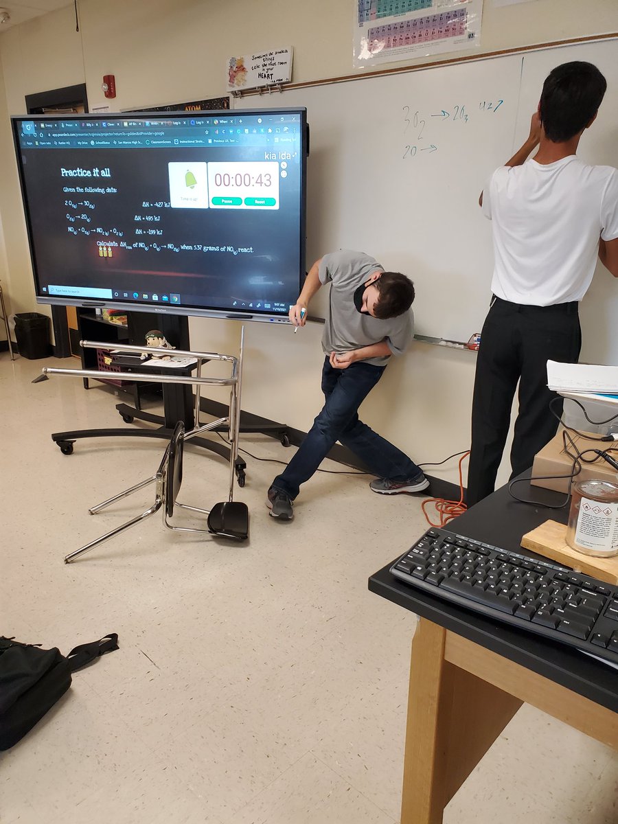 lyders0220's tweet photo. How we do problems in the #APChemLife @SRattlerscience @SMHS_SMCISD https://t.co/3wd7WBj2wF
