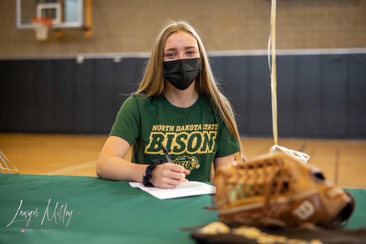 RHS softball tweet media