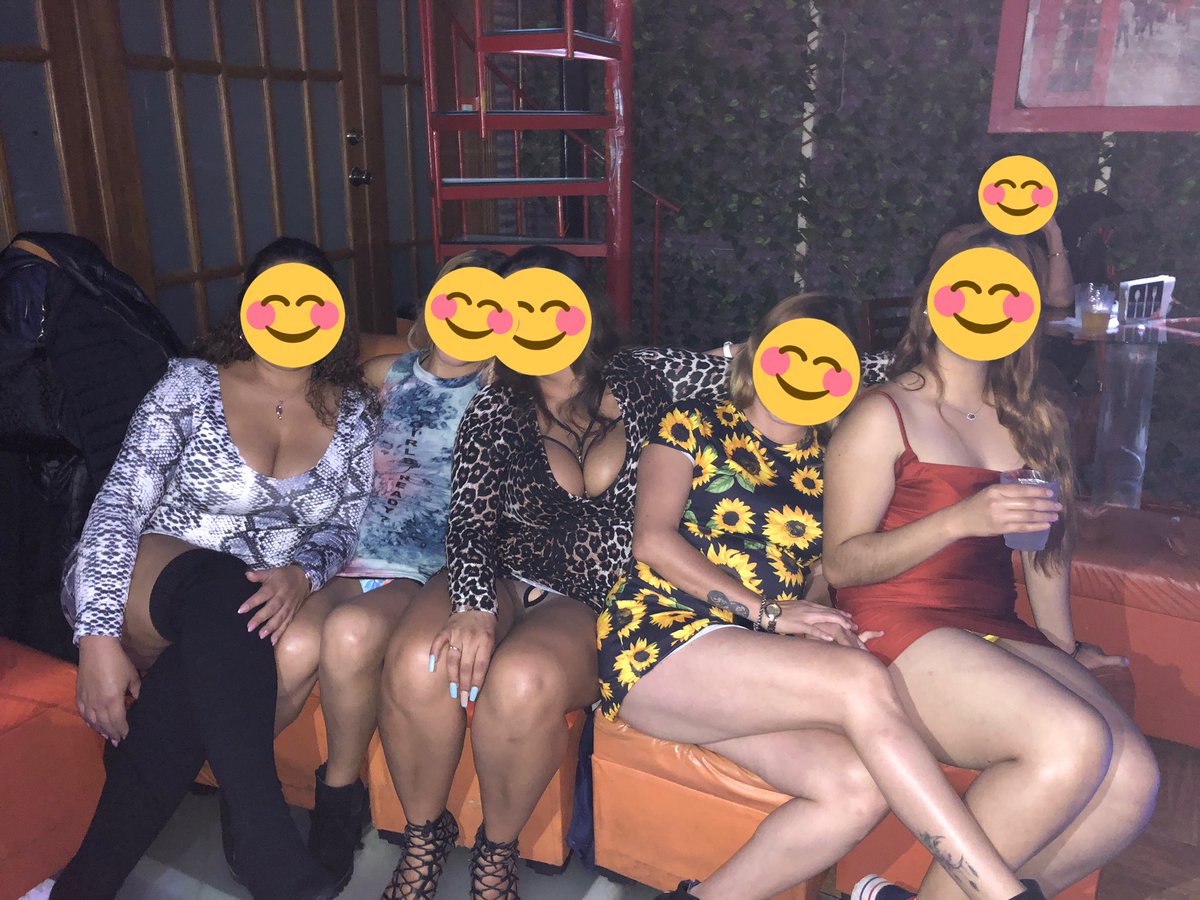 Red3xM's tweet photo. Grandes reuniones, amigas, bebidas y lugares. #nenascalientes #damitassexys #pechonalidad #CulitoSabroso https://t.co/v8BDRdsLay
