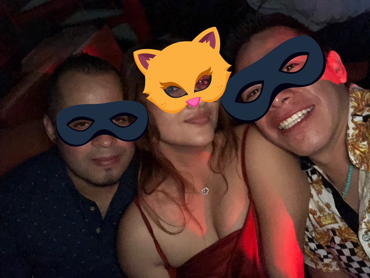 Red3xM's tweet photo. Grandes reuniones, amigas, bebidas y lugares. #nenascalientes #damitassexys #pechonalidad #CulitoSabroso https://t.co/v8BDRdsLay