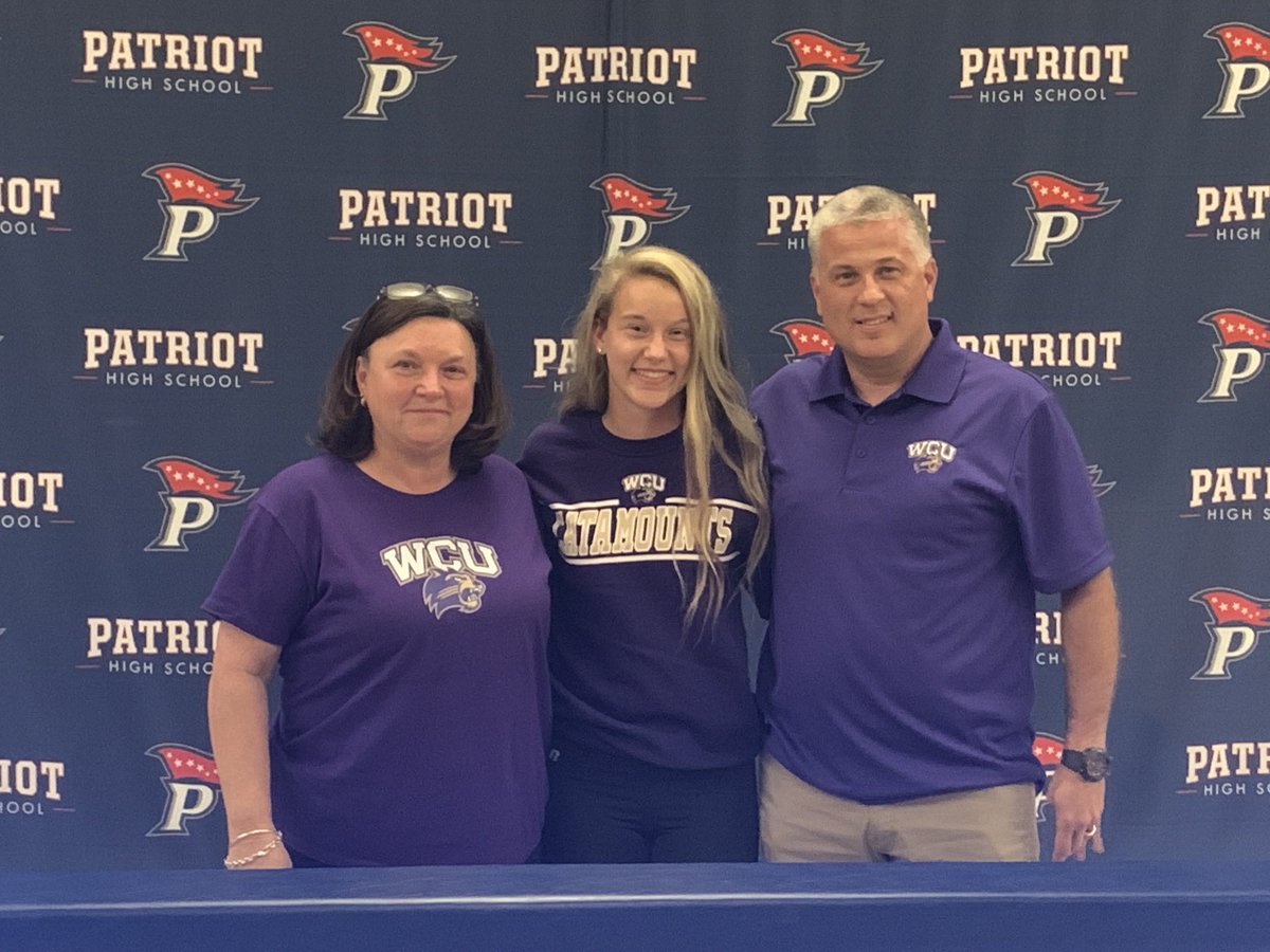 PatriotPioneers's tweet photo. Congrats to Landey Green for signing to run track and cross country at Western Carolina!  ⁦@PatriotXCTF⁩ https://t.co/s9ORHgo5nc