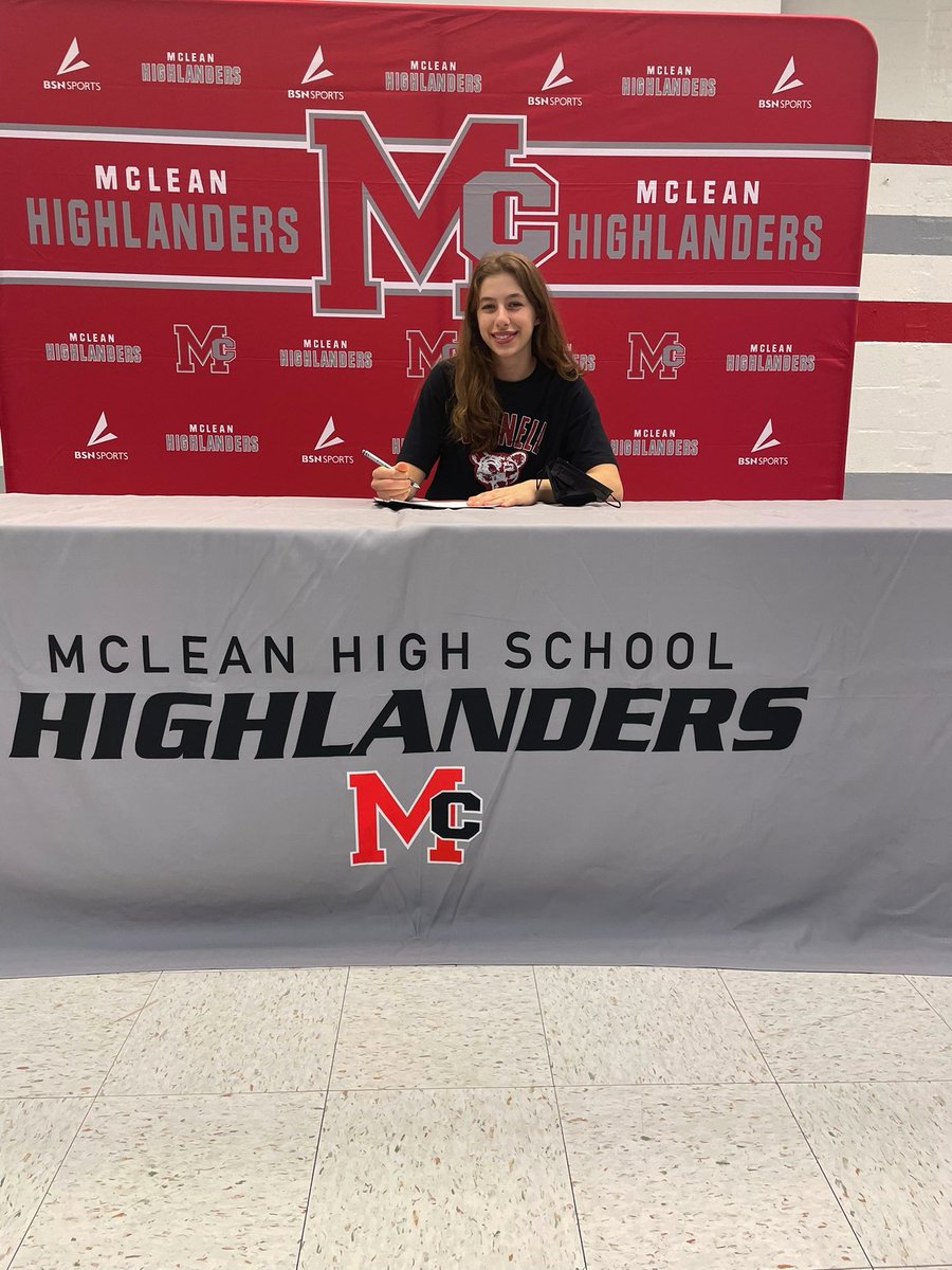 Congrats to Nicole Mallus on her commitment to play volleyball at Cornell next year!