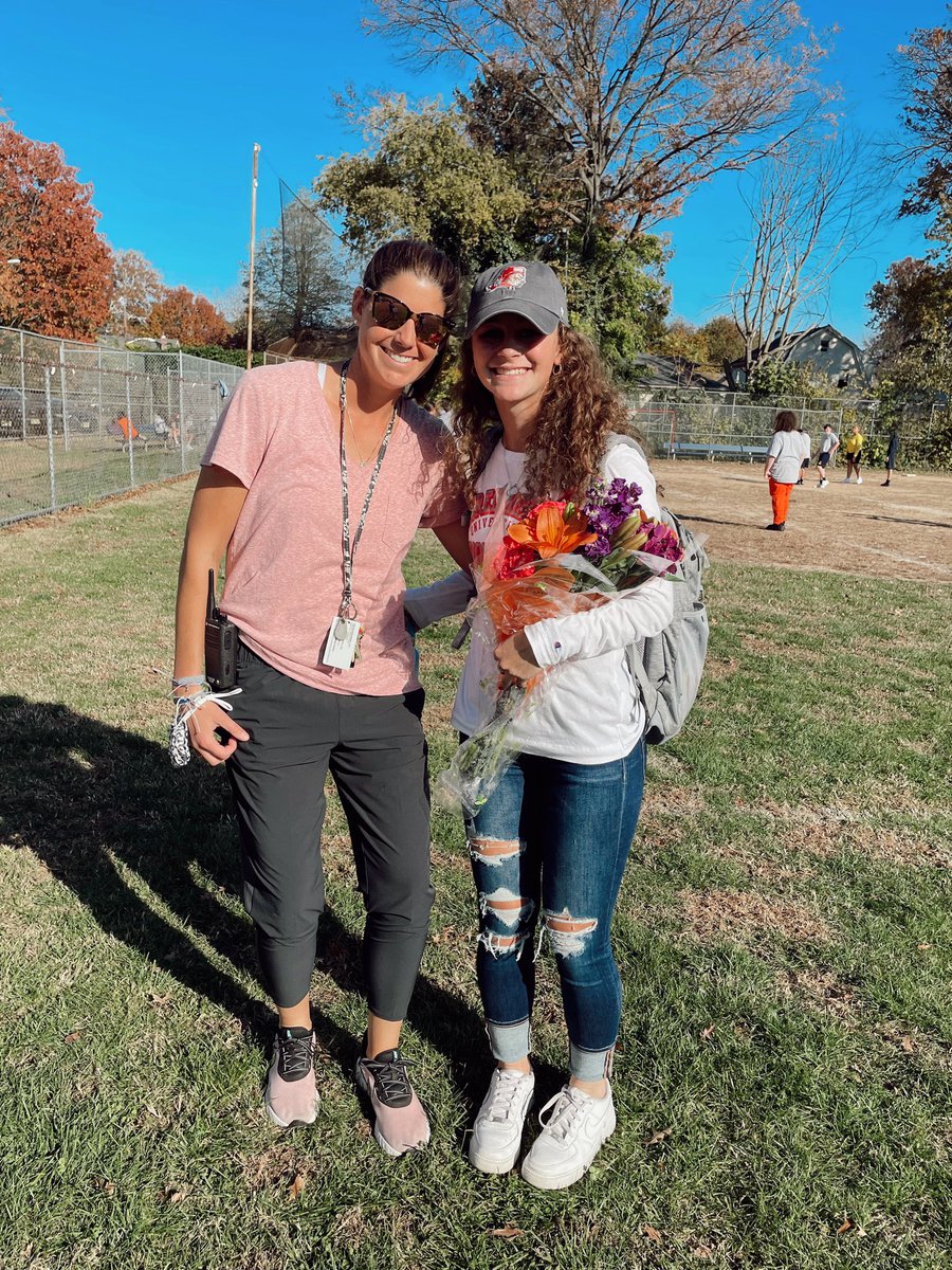 Emi Waldron tweet media