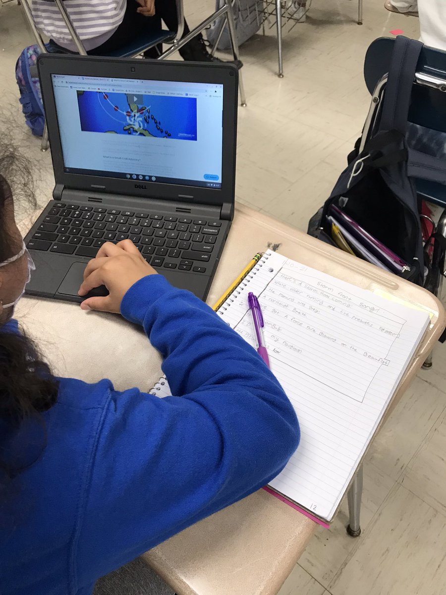 MrsMurphScience's tweet photo. Had a fantastic time introducing Billy Joel to many of my students today!  Used the song “Storm Front” to inspire them to learn about other weather topics. Such a fun day for all of us - loved integrating science and music! https://t.co/Xi7gb2X8D0