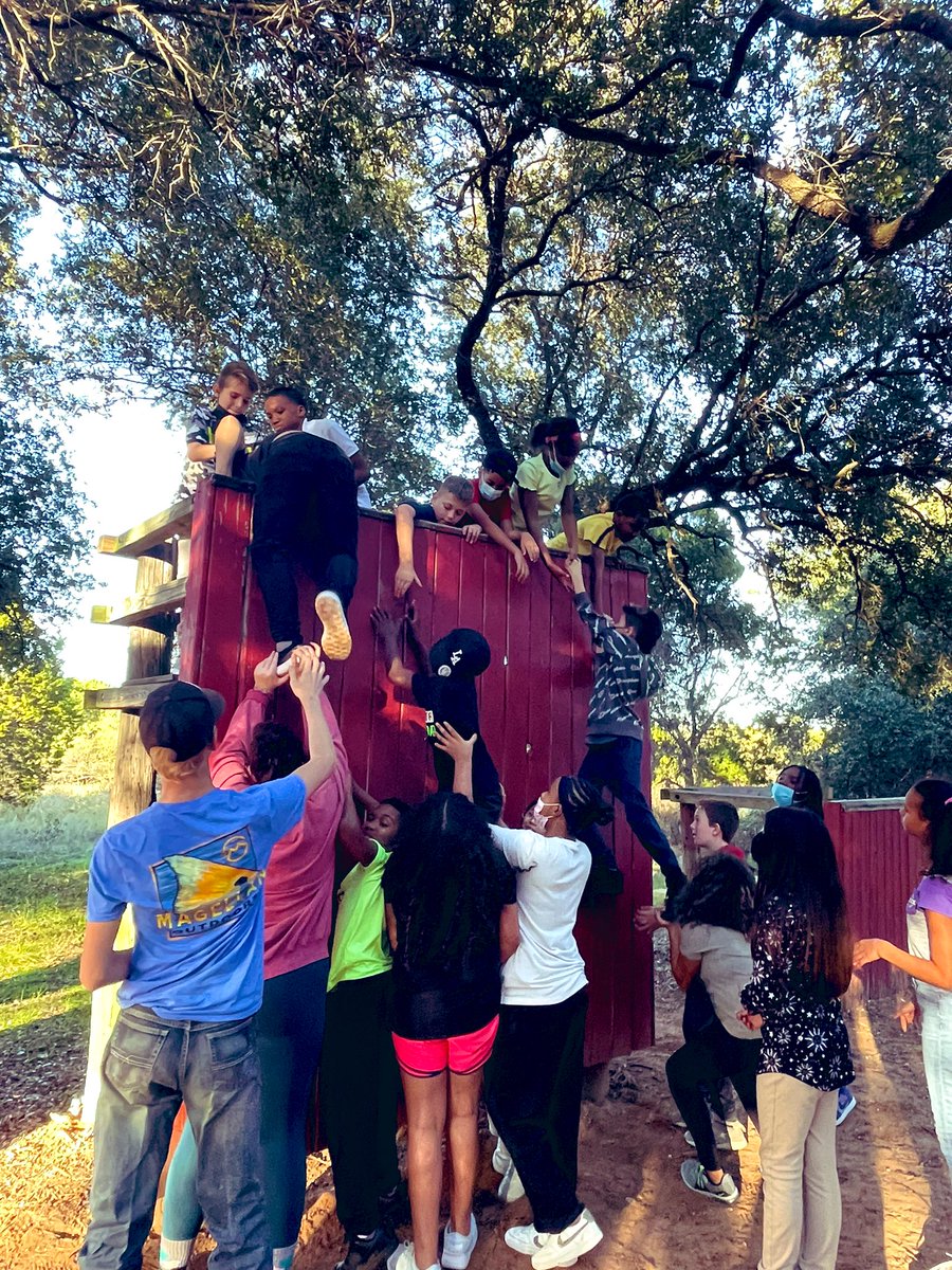 DeerCreekElem's tweet photo. “Create experiences that leave you in awe, for these will be the highlights of your life!”
This week our fifth graders headed to camp and experienced camping, a ton of learning, and the value of teamwork and collaboration. #dcegoesglobal #crowleyprideunified https://t.co/7IDLqY9gMn