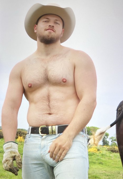 The video to this would go down good on YouTube 😂 https://t.co/ddKyjwd2QQ