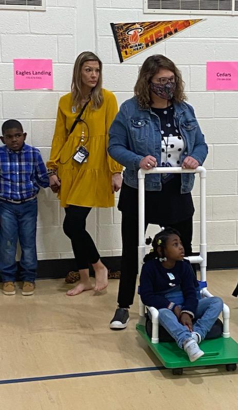FLE_HCS's tweet photo. 2nd graders had a #FlippenFabulous fun time at field day. @HenryCountyBOE https://t.co/HzkKaU7FaY