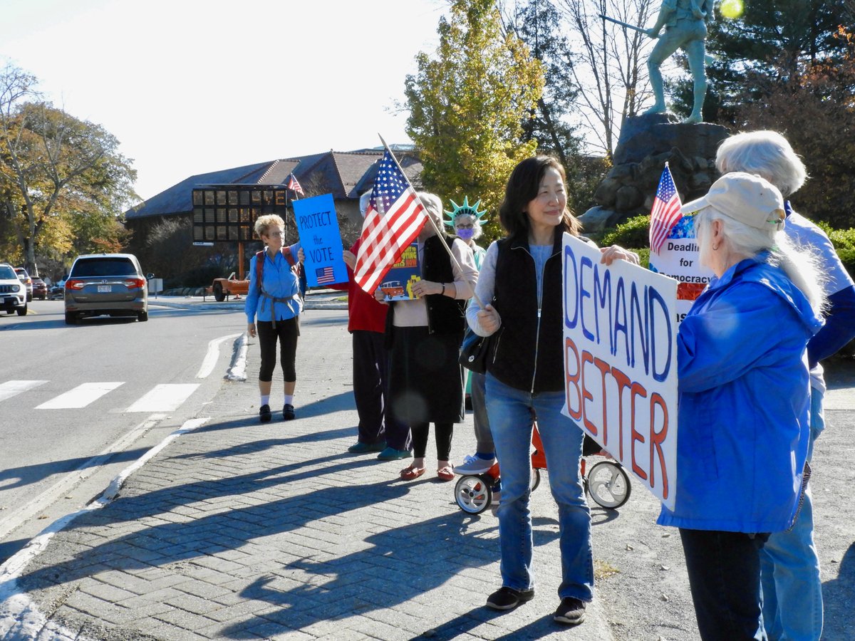 MinmanIndiv's tweet photo. On Lexington’s Battle Green, the Birthplace of American Liberty, urging Senators to #EndTheFilibuster and pass the #FreedomToVoteAct NOW! https://t.co/1kl7CIInN9