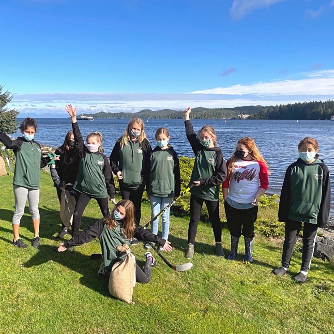 WFPCompany's tweet photo. What a fun day in #PortMcNeill ! Western made a $3,000 donation to U13 #TriPort Hockey and team members got to learn about how we prep yellow #cypress cones for #seed extraction. They were pretty excited to know these seeds will grow into trees up & down #VancouverIsland. https://t.co/EynbbcaxLp