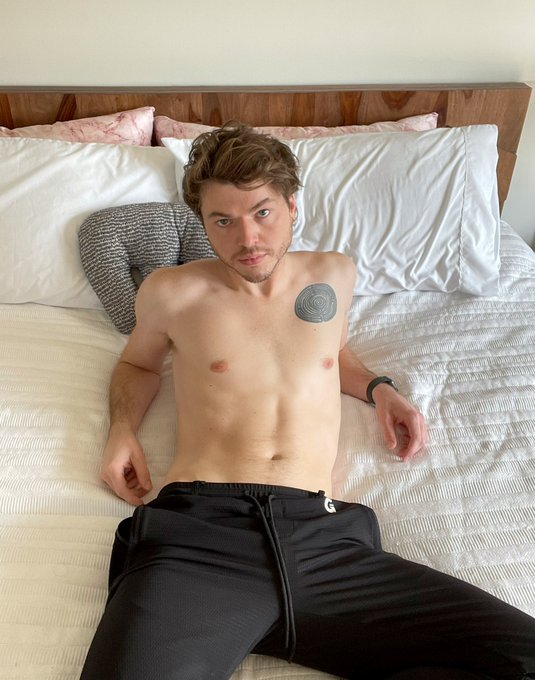 The most &ldquo;get over here&rdquo; look I&rsquo;ve ever managed to photograph 👀 https://t.co/yE6JpQgS84<a href="/tag/obviousthirsttrap"class="tags"><span>#obviousthirsttrap</span></a>