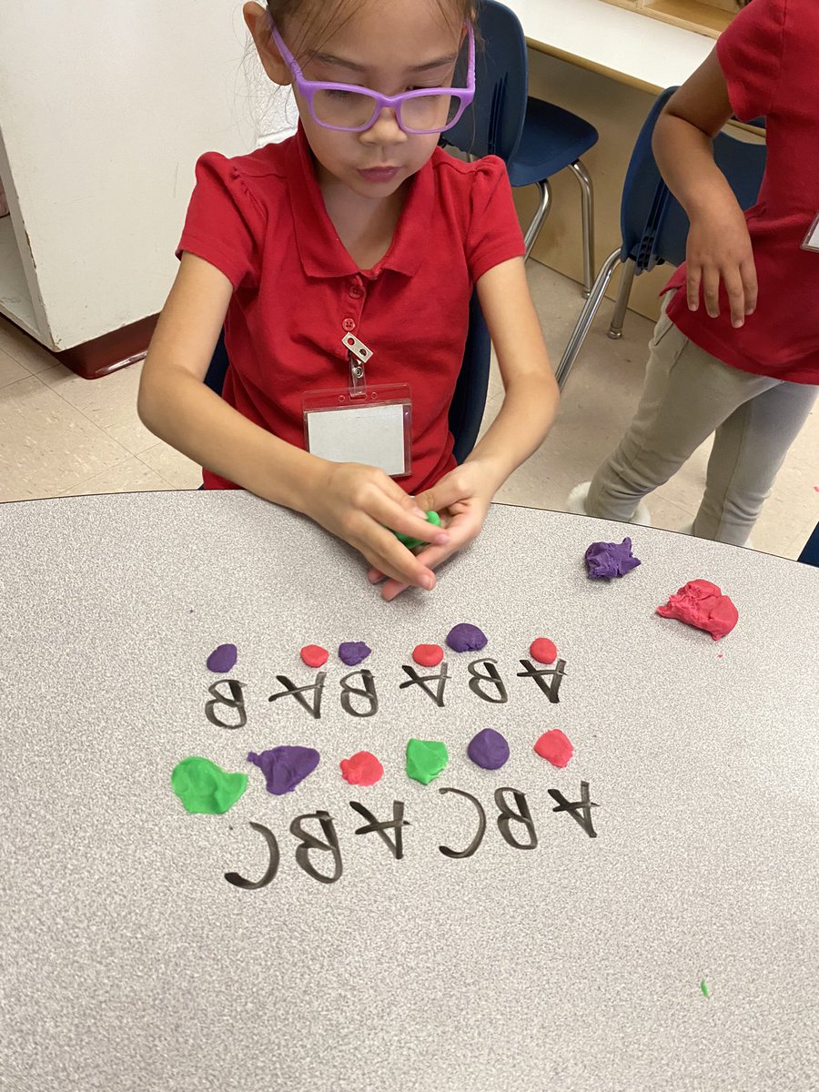 ACamacho_BNES's tweet photo. Working on our AB and ABC patterns today during small group. It’s always an extra fun lesson when play dough is used 🤗 @SVista_ES #BestInTheWest #TeamSISD #PreKThings https://t.co/HPwEk5uARD