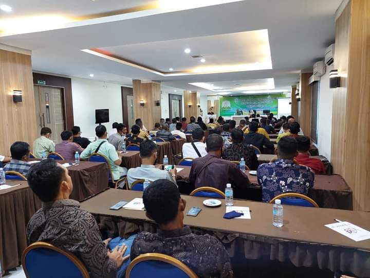 rakan_tarmizi's tweet photo. Hari ini Bang Tarmizi, SP memberi sambutan dan motivasi kepada Pengurus BUMG dan Keuchik se Aceh Barat pada acara Pelatihan Tata Kelola dan Pemasaran Bagi Pengelola BUMG.
Besar Harapan BUMG mampu menciptakan PAG, tercipta lapangan kerja dan gampong menjadi mandiri.
#AwakDroe https://t.co/xpA2QTYW0R