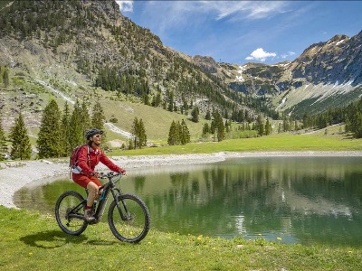 bcnmetropolitan's tweet photo. This week in BCN: Nov 11-17: *Articles* —BCN Barros —Liquid Gold: Olive Oil—Cardona —E-bikes Ruining #MountainBiking? —Kids &amp; #GenderStereotypes —Why You Need a Trademark —General Medicine &amp; Pediatrics Visits in BCN +Upcoming Events!+ https://t.co/MVEU8iCu47 https://t.co/7cc4xquUL8