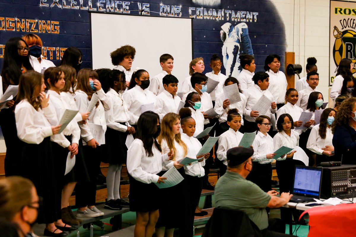 EPISD_FineArts's tweet photo. The Ross MS Orchestra, Band, and Choir, Performed in a Special Veterans Day Concert. Photography: AJ Cueto @EPISDFIneArts @ELPASO_ISD @RossRebelsEPISD https://t.co/q3H2cEfhWa
