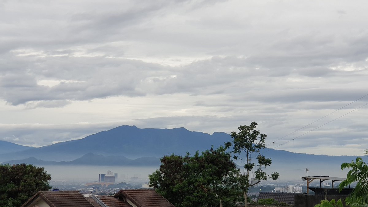 kosmilan's tweet photo. @Muhibbin_A @PRFMnews @infobdg Puntang dari awiligar https://t.co/NRYTf15c0q