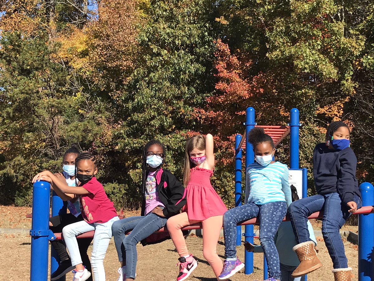 MrsGilmore6's tweet photo. We were on the playground and my girls said, “Look how cute we look. You might want to take a picture”. They look VERY cute! I took the picture. Enough said! I LOVE the kiddos.😂😂 https://t.co/4JyR8DFlo1
