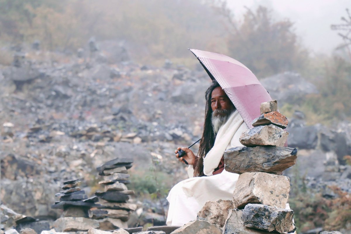 KalpitStudio's tweet photo. जिन्दगीको सन्तुलन नबिग्रियोस् !

#jindagi
#yogi
#muktinath
#mustangdiary #kalpitstudio #traveldiaries #travelnepal #nepal #nepalhimalaya https://t.co/H1zpv9Tbz5