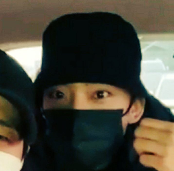 0503B1A4's tweet photo. 나는 곰신
찬이 눈은 여신 https://t.co/hCunwYVGZu