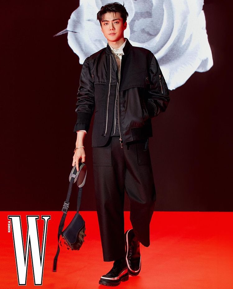 xunsolo's tweet photo. OH SEHUN WTF??? THIS IS THE PHOTOSHOOT HE WAS TALKING ABOUT OH MY GOD??($&amp;%# https://t.co/IcCi0HZVij