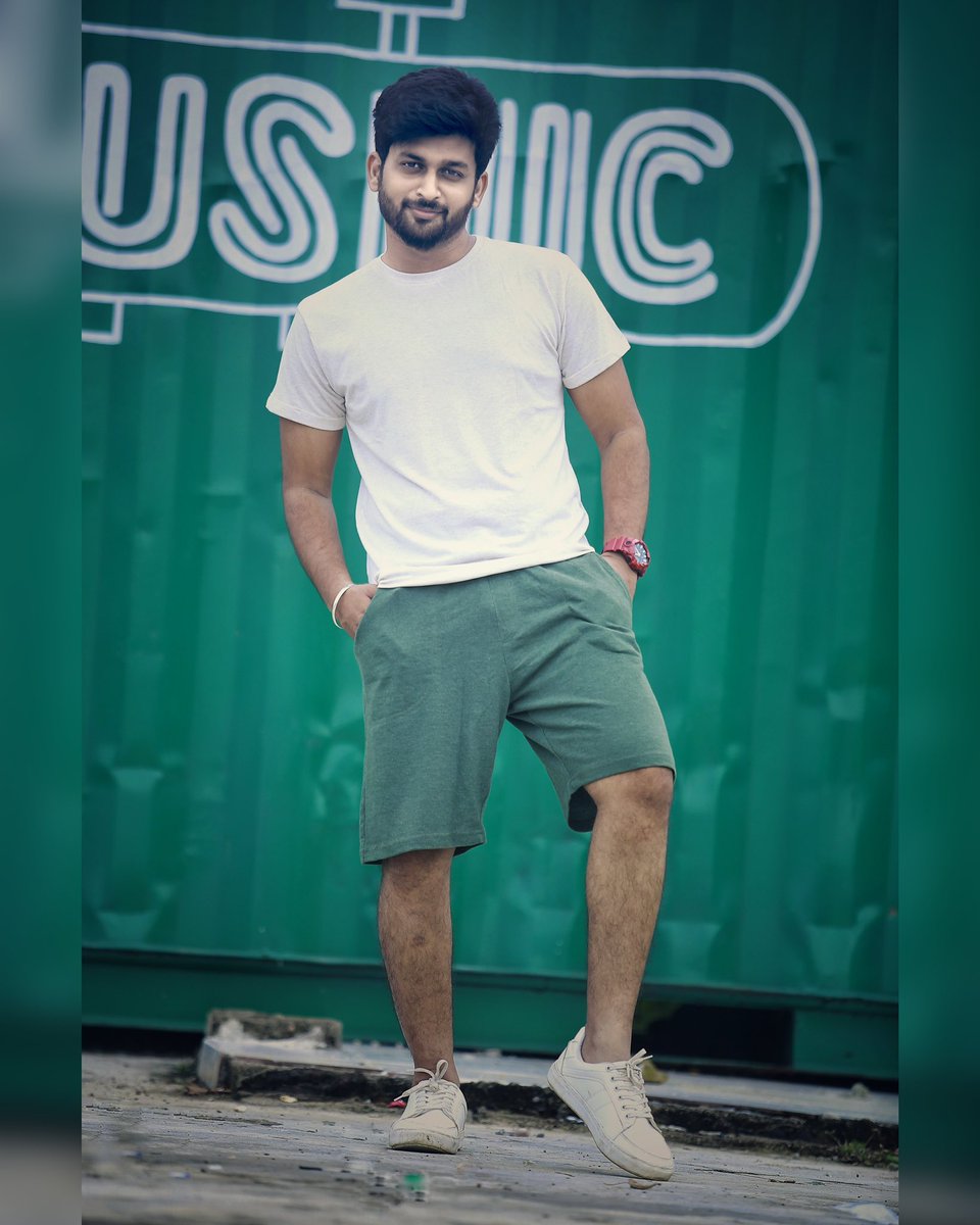 vasiwins's tweet photo. Style is much more interesting than fashion 😍😎

#actor #dancer #believer #happiness #fun #photography #model #pose #fashion #potraitphotography #gratitude #loveall https://t.co/Q70Bw71w2m