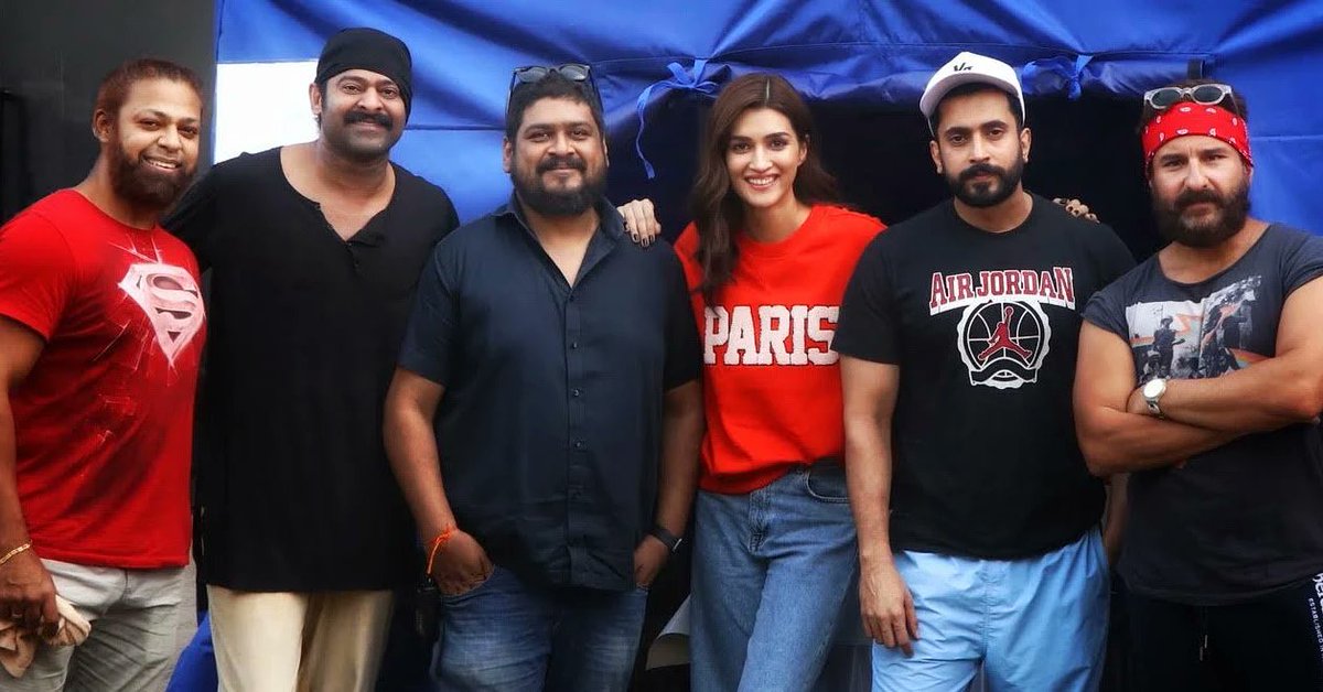 TSeries's tweet photo. It's a wrap for Adipurush!!!
A wonderful journey has come to its finish line. Can't wait to share with you the magic we have created.
#Adipurush #103DaysOfShoot 
 
#Prabhas #SaifAliKhan @kritisanon @mesunnysingh @omraut #BhushanKumar @vfxwaala @rajeshnair06 @TSeries @retrophiles1 https://t.co/3bEn7h6JLu