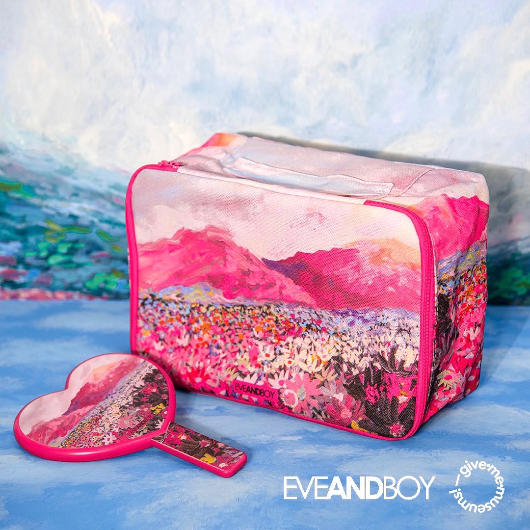 GiveMuseums's tweet image. แจกกระเป๋าและกระจกที่เราออกแบบให้ @EVEANDBOY 8 รางวัลค่ะะ

✨ กระเป๋า 3 รางวัล (มูลค่า 690.-)
✨ กระจก 5 รางวัล (มูลค่า 390.-)

ประกาศวันที่ 12.11 ตอน 20.30
รีทวิตเฉยๆเลยค่ะ ไม่มีขายน้า 
เฉพาะฟลวของเราเท่านั้นนะคะ💘