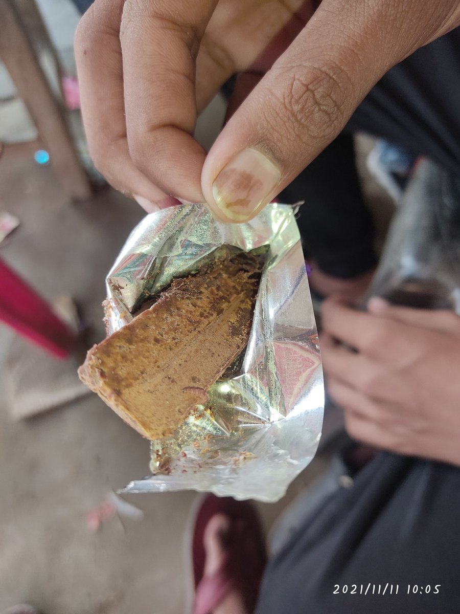 Adarsh00010505's tweet photo. Today I purchased 3 packs of dairy milk and gave it to my 5years old cousin when he unwrapped the packet he found this and gave it to me, when I checked the date of manufacture it was 7/21.
This is disgusting Cadbury
#Cadbury @DairyMilkIn #insectsincadbury
@consumerforum_ https://t.co/XU6qoiFOtE