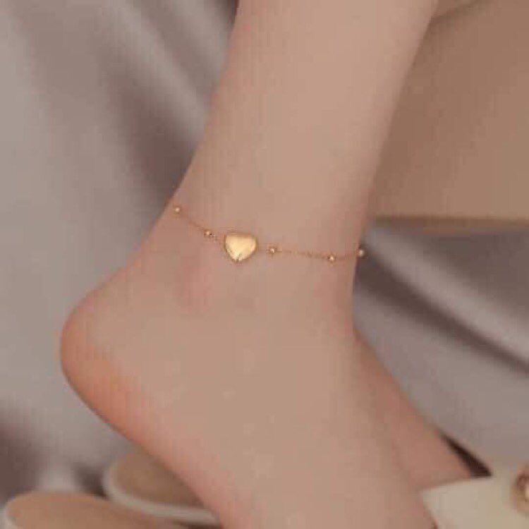 Bangkokfinds's tweet photo. Just because it’s on sale, doesn’t mean you have to buy it. https://t.co/1dTrWv3Keo