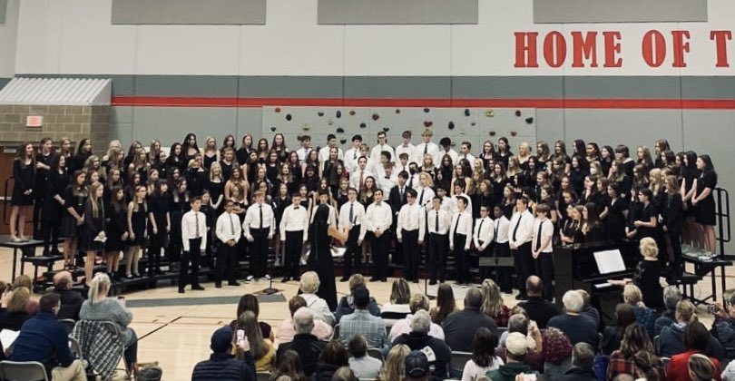 NHIChoirs's tweet photo. WE #StandTogether as #choirfamily. ❤️ #wolfpacksingers #lovemykids https://t.co/g5LNwxLNPG