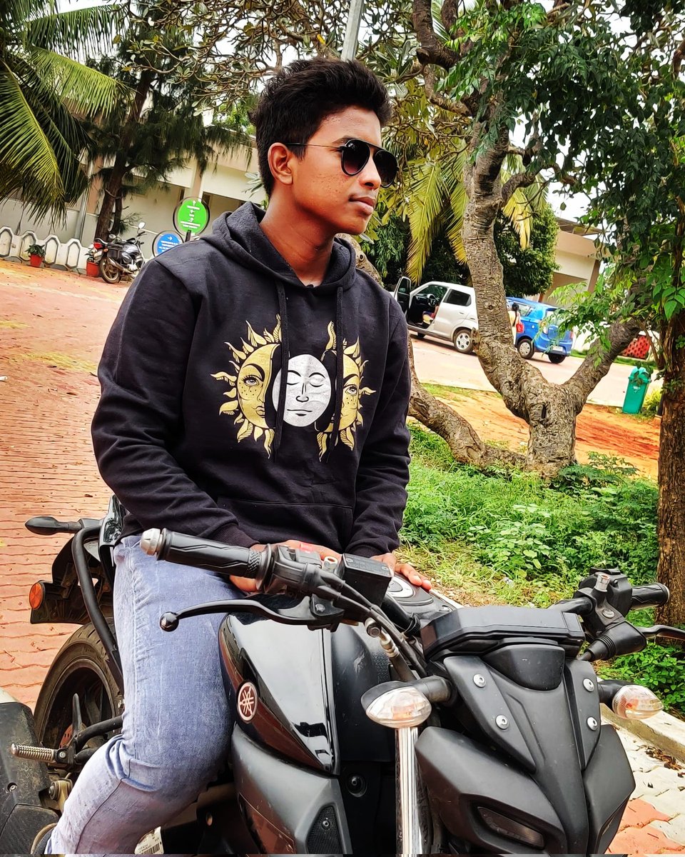 JayasuryaDasari's tweet photo. 😌✨🏁 https://t.co/GWx4aJHLxJ