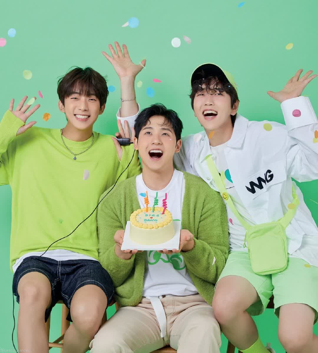 Nyearsd_0320's tweet photo. 211111 #산들 IG

@SANDEUL920320

#B1A4 #산들 #삼돌 #SANDEUL #サンドゥル https://t.co/LyFHD5UnSq