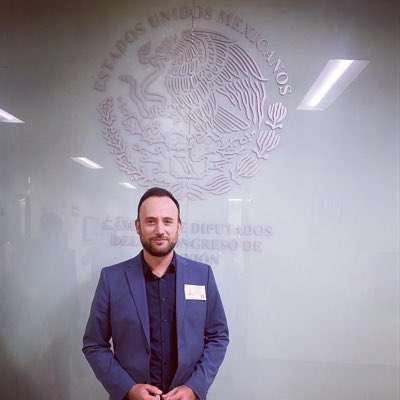 MenoCardenas's tweet photo. #NewProfilePic https://t.co/N3q4LOVobF