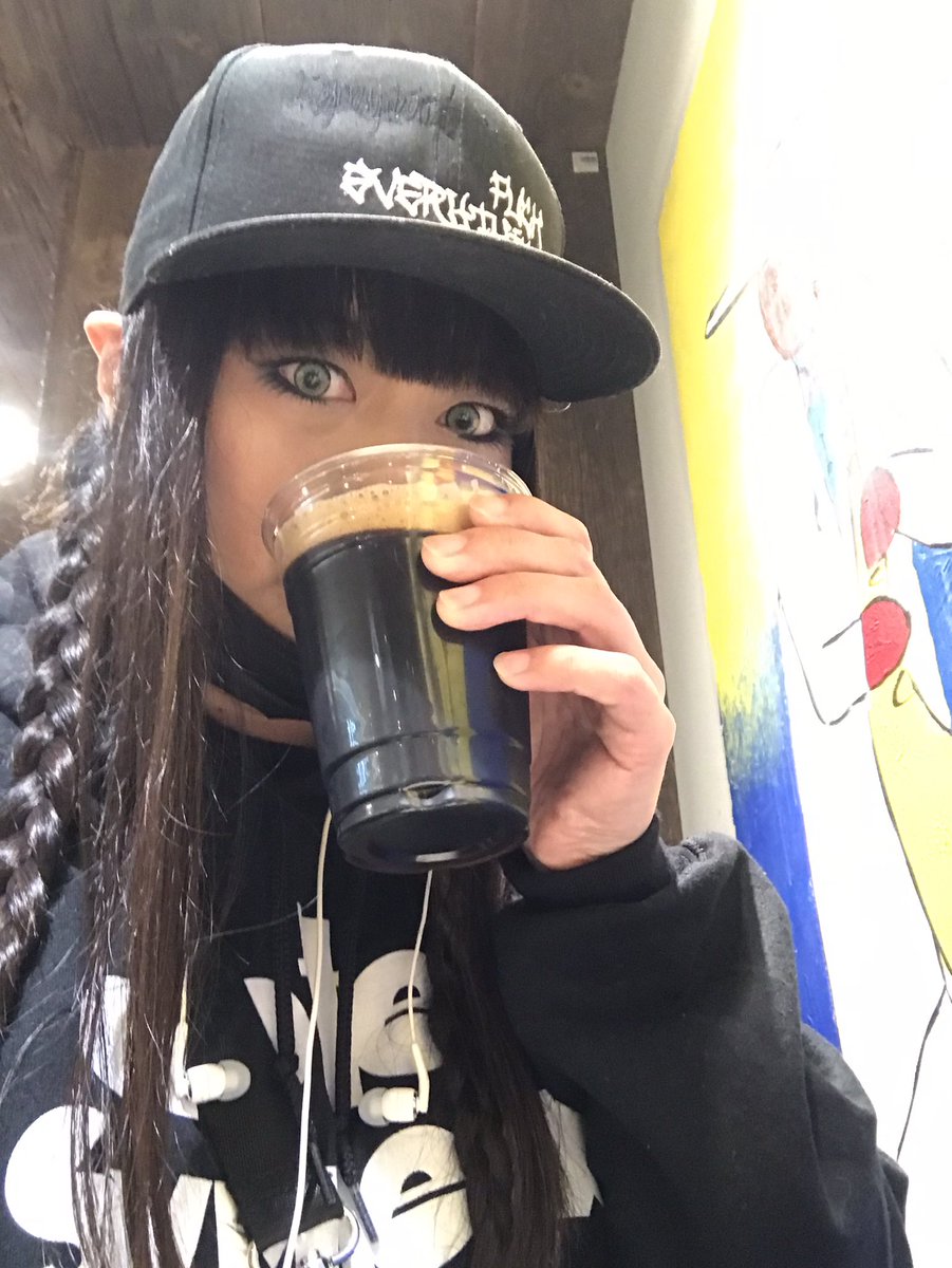 kuzunyan's tweet photo. 不定期　中の人のコーナー https://t.co/T6tSEe5Iah