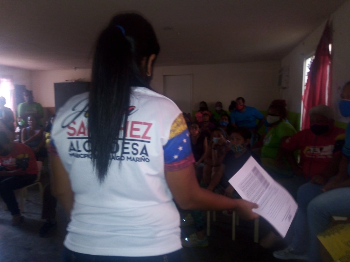 MonteroNatza's tweet photo. #1x10VotarParaGanar @dcabellor Desde la @BmUbch afinamos detalles para el triunfo de nuestra dupla en Mun Mariño @Soykarinacarpio y @johanitakenpo . #VenezuelaTieneConQue @mercedeslouzaod @DulceLe14 @ParedesUmbria @EYASMIN1205 @lanenagz @Alicia53532006 @avelinosalazar7 https://t.co/PM55aonChZ
