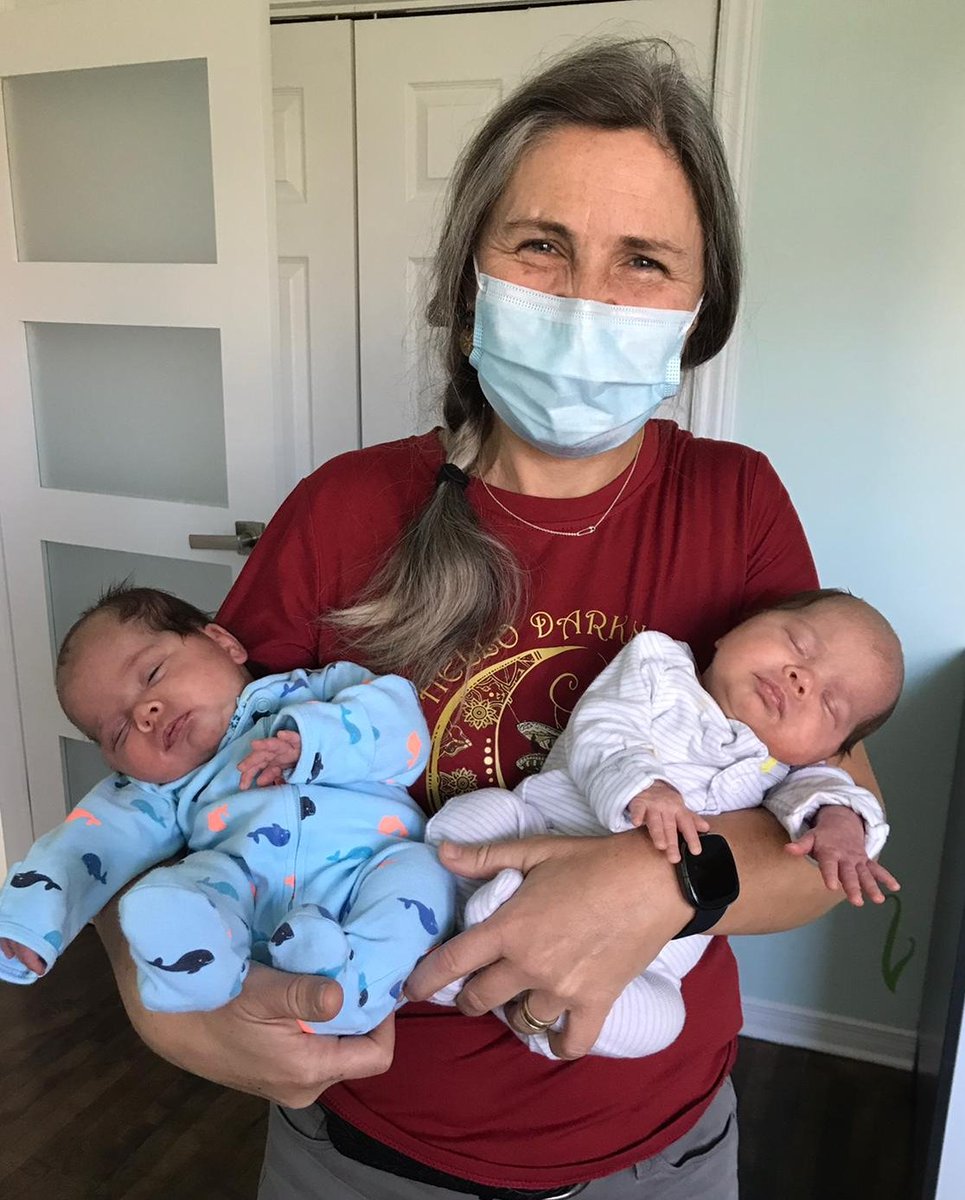 Twin baby girls telling <a href="/fordnation/">Doug Ford</a> to  #StopFightingMidwivesInCourt 
#PayEquity #ontariomidwives