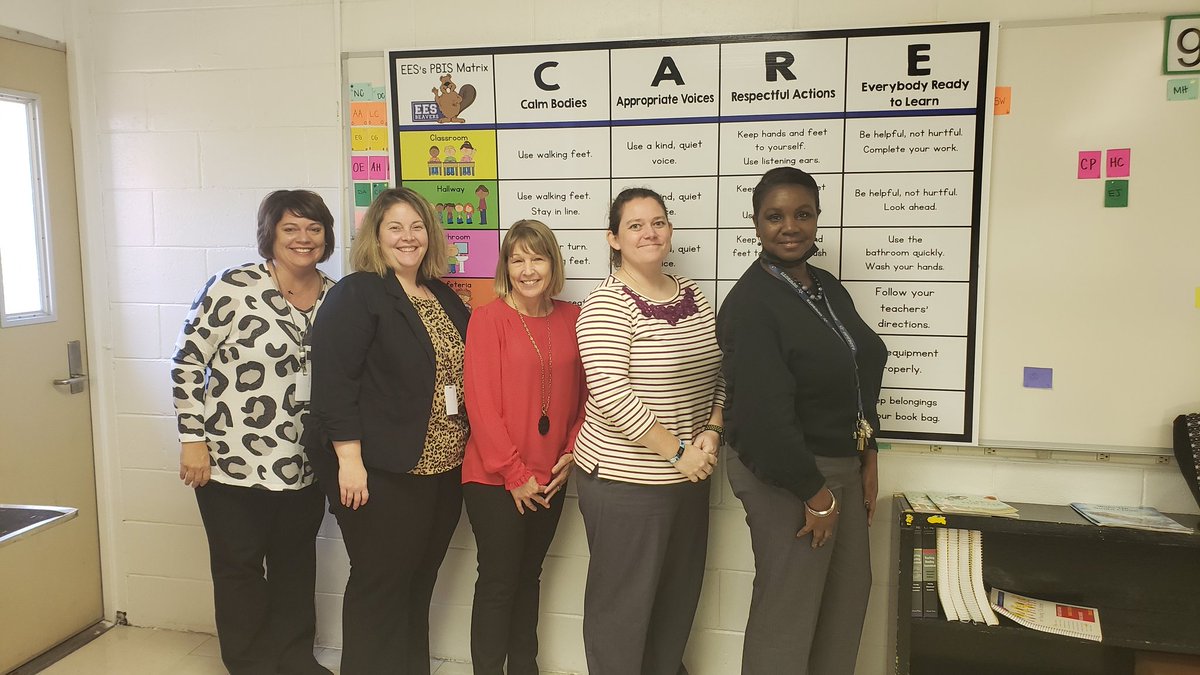 Kimberl44314688's tweet photo. Thankful for this team of leaders! They accepted an invitation to be on my COANA team for my first semester. Appreciate the knowledge, collaboration, and reflective conversations. @AngelaLTyler @Denise_Owens1 @LisaTay21739303 #comprehensiveneedsassessment https://t.co/kXqTVgu6ul