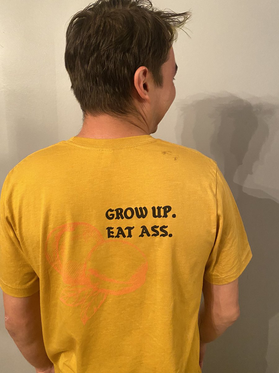 Official logo and store should be up tomorrow. As well as mock up of the first run 🎨🍑🎨