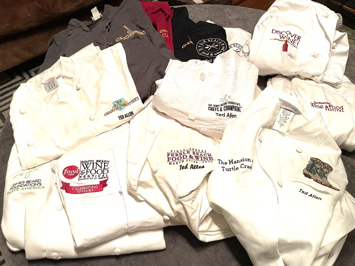 TheTedAllen's tweet photo. Thought I only had a #t-shirt #problem, butโฆ #chefcoat #invasion #Chopped @FoodNetwork https://t.co/kzf7KMDdTO