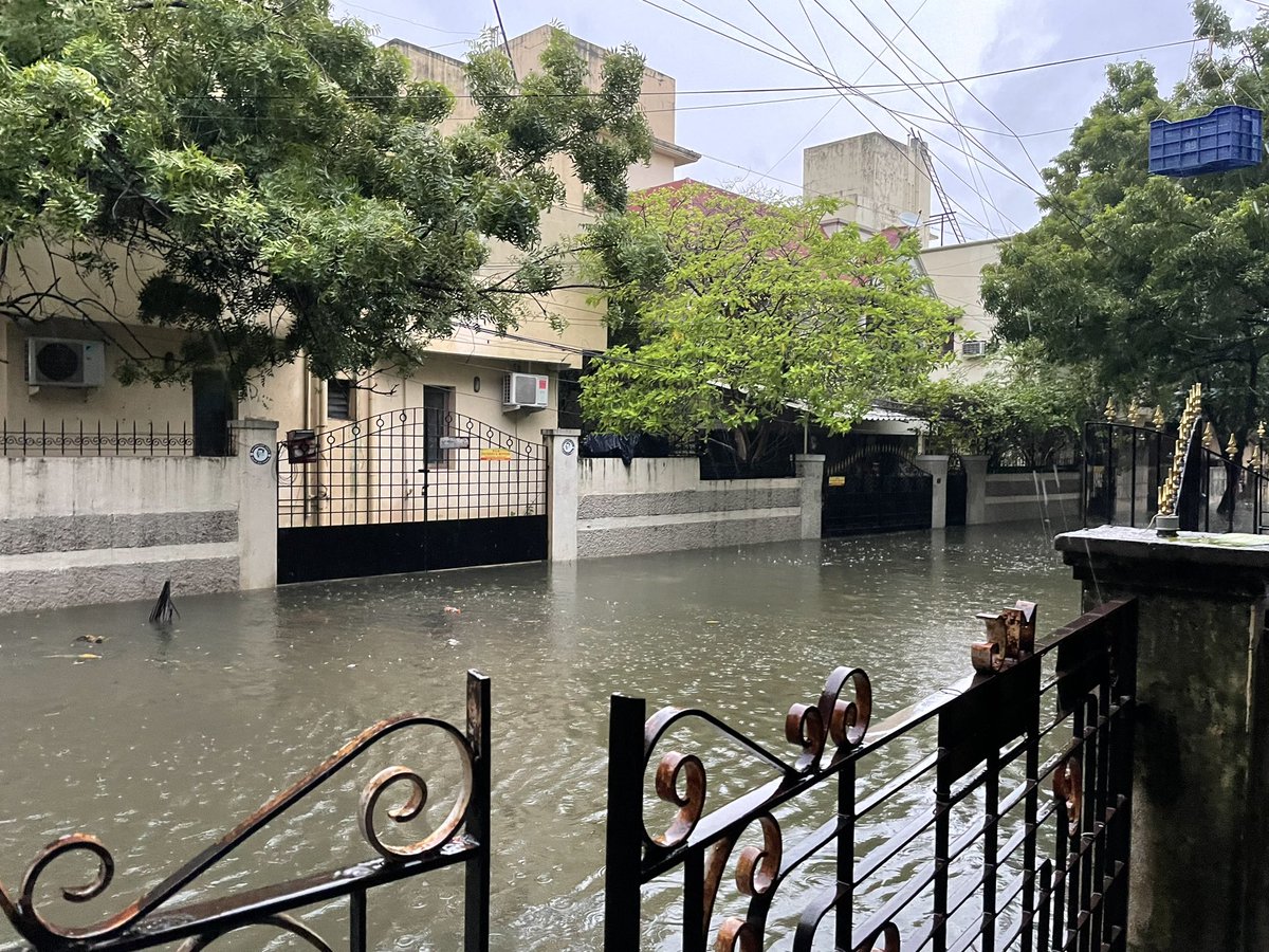 sainial's tweet photo. @chennaicorp - Elango Adigal street, Padmanabanagar, Ch-94 flooded  &amp; our house is surrounded by flood water. complaint raised with 1913. Appreciate immediate help #ChennaiRain @mkstalin @CMOTamilnadu @ChennaiRains @chennaipolice_ @CHN_Metro_Water https://t.co/PgAOHeZUrT