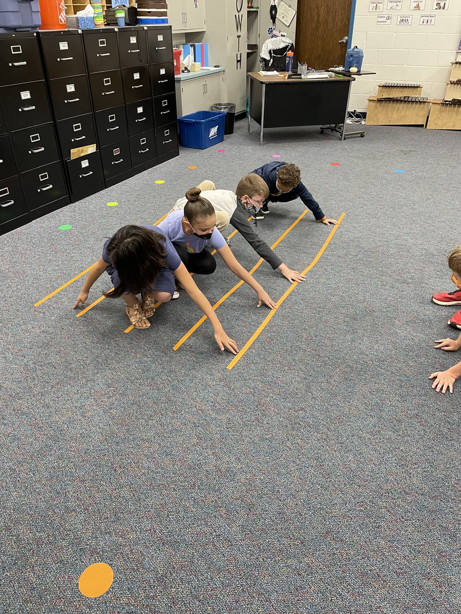 barkermusicfcps's tweet photo. Today students in @mmyers333fcps 3rd grade class played line and space note twister. It helped them identify where notes fall on the staff. https://t.co/kW0jddAAQl